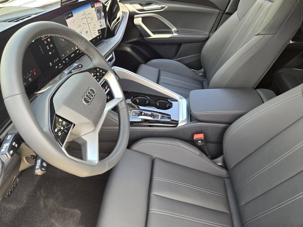 Certified 2025 Audi Q5 Premium Plus AWD/4WD image 17