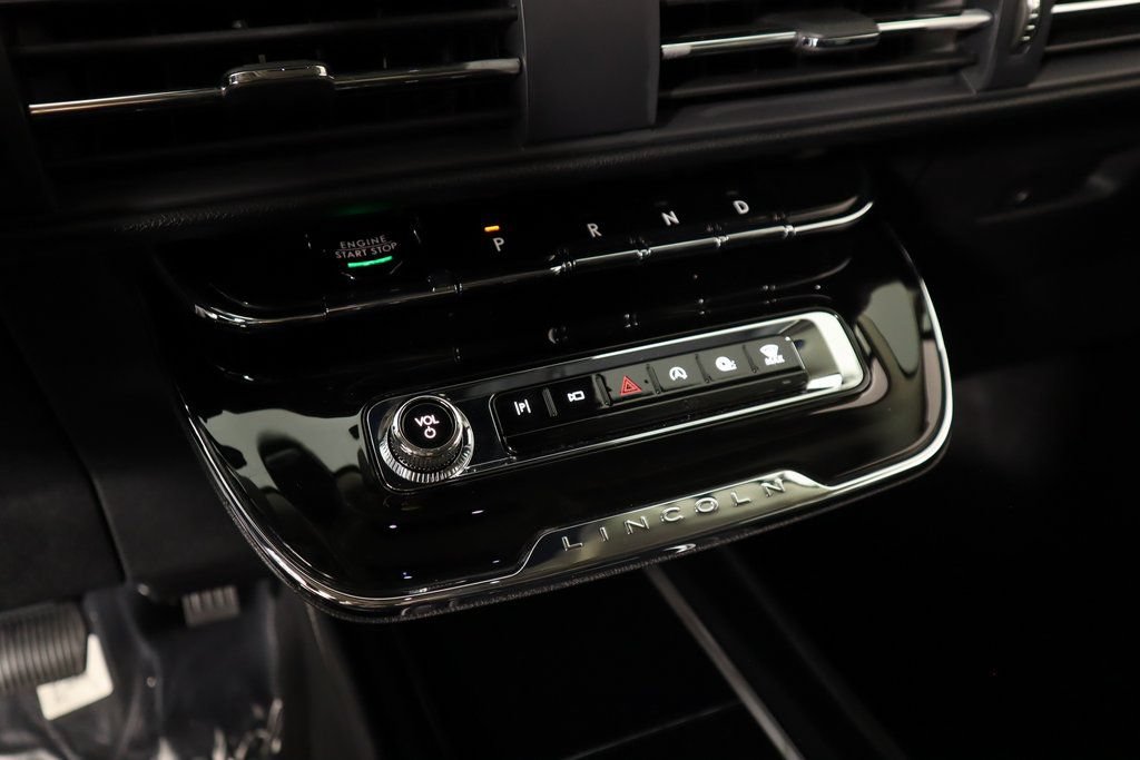 New 2026 Lincoln Corsair Premiere FWD image 9