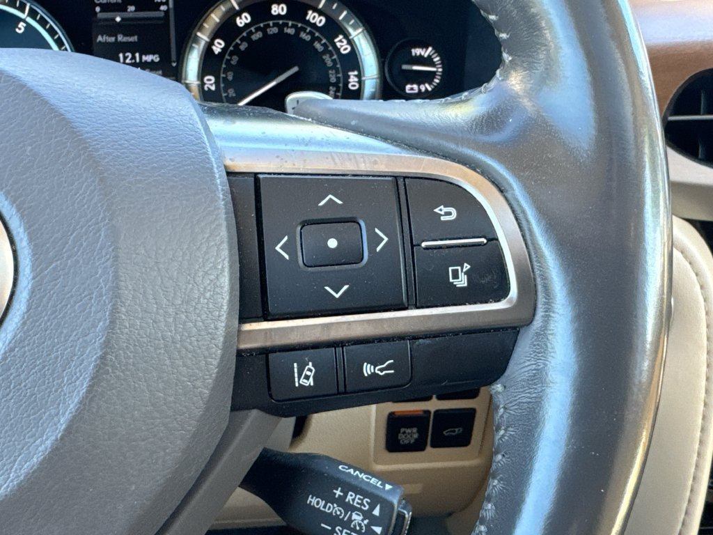 Used 2019 Lexus LX 570 4WD w/ Luxury Package image 22