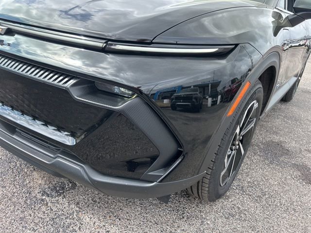 New 2026 Chevrolet Equinox EV LT image 9