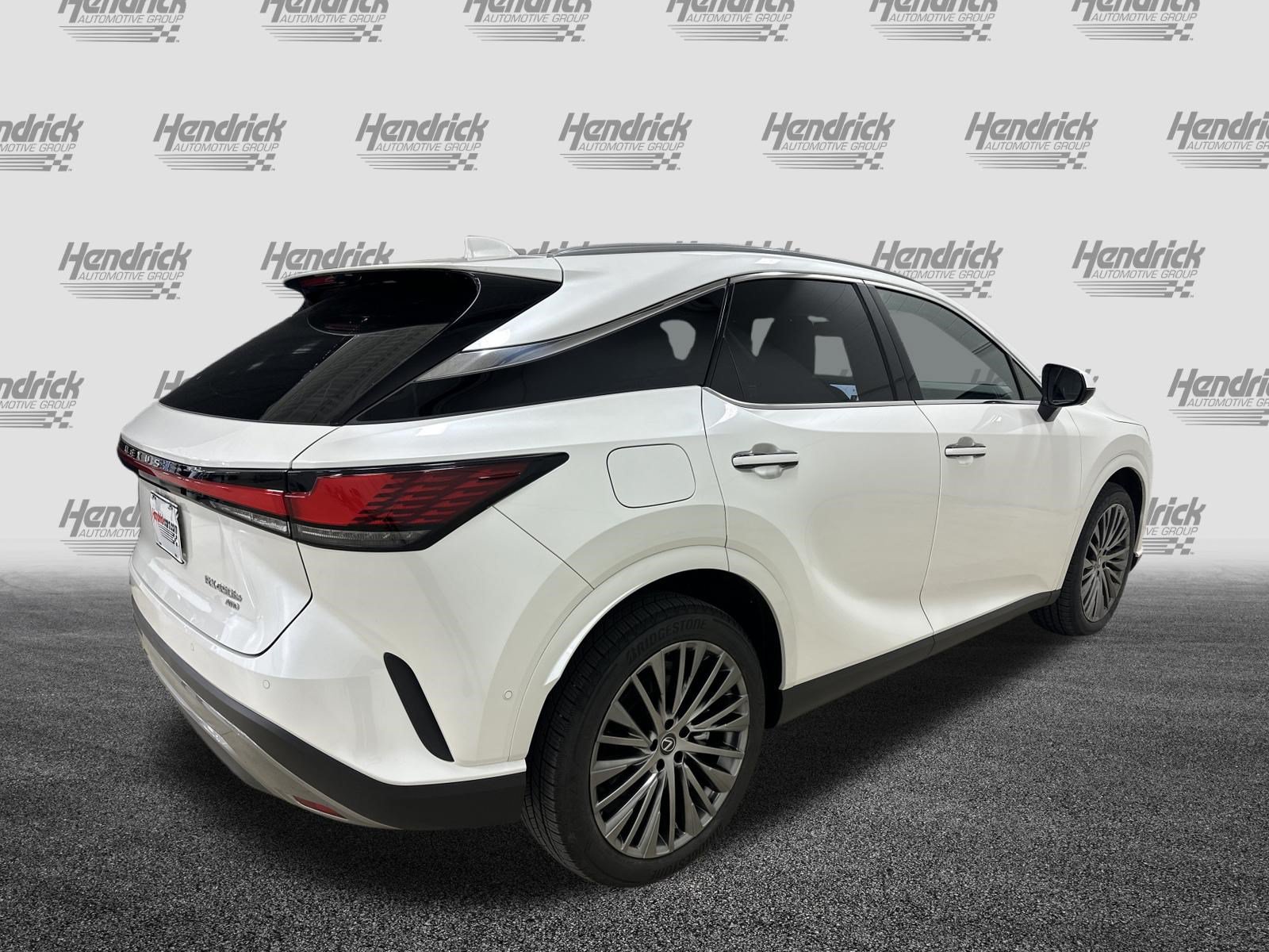 Certified 2025 Lexus RX 450h AWD w/ Convenience Package image 10