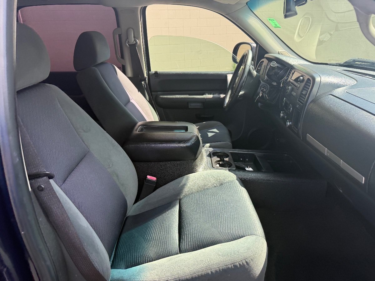 Used 2007 GMC Sierra 1500 SLE w/ SLE2 Preferred Package RWD image 16