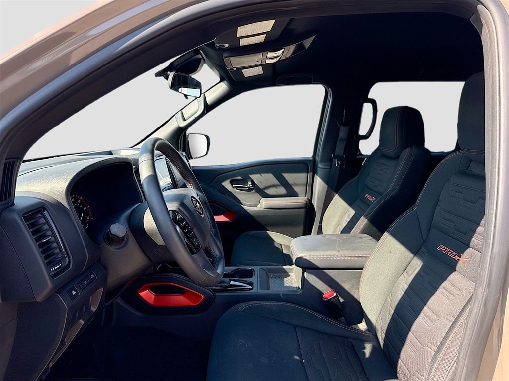 Used 2024 Nissan Frontier Pro-X image 10