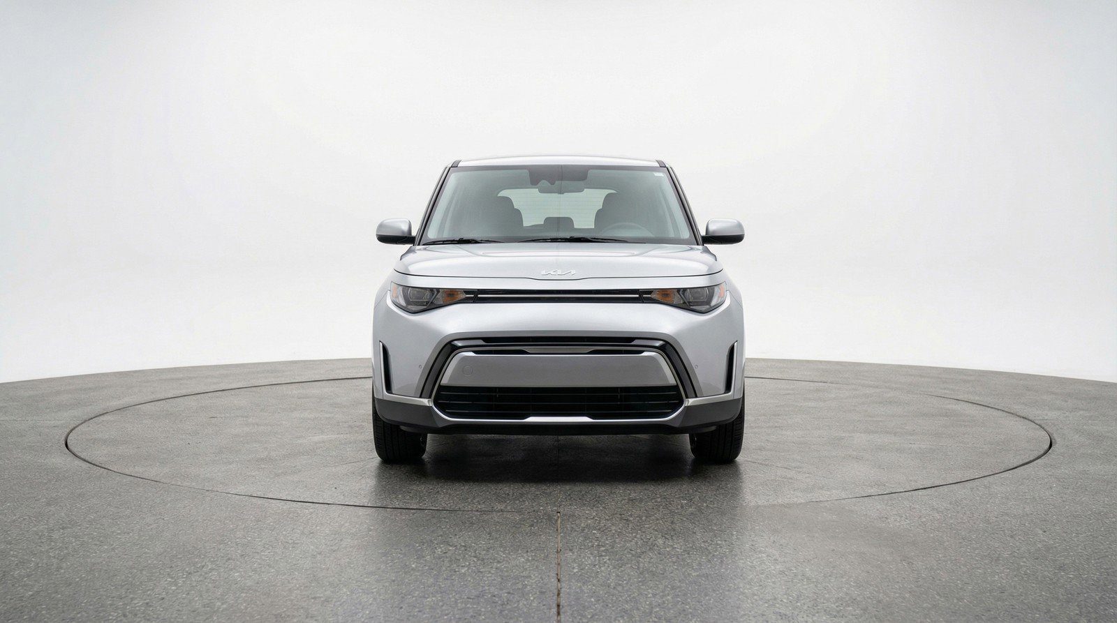 Used 2025 Kia Soul LX w/ LX Technology Package image 2