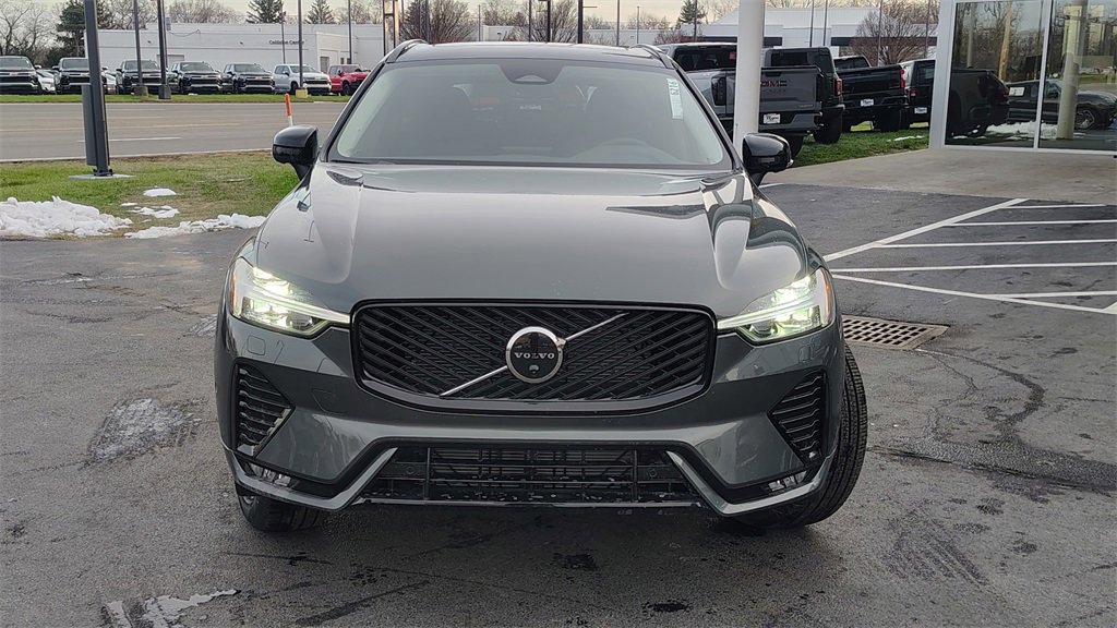 New 2026 Volvo XC60 B5 Plus w/ Climate Package image 29