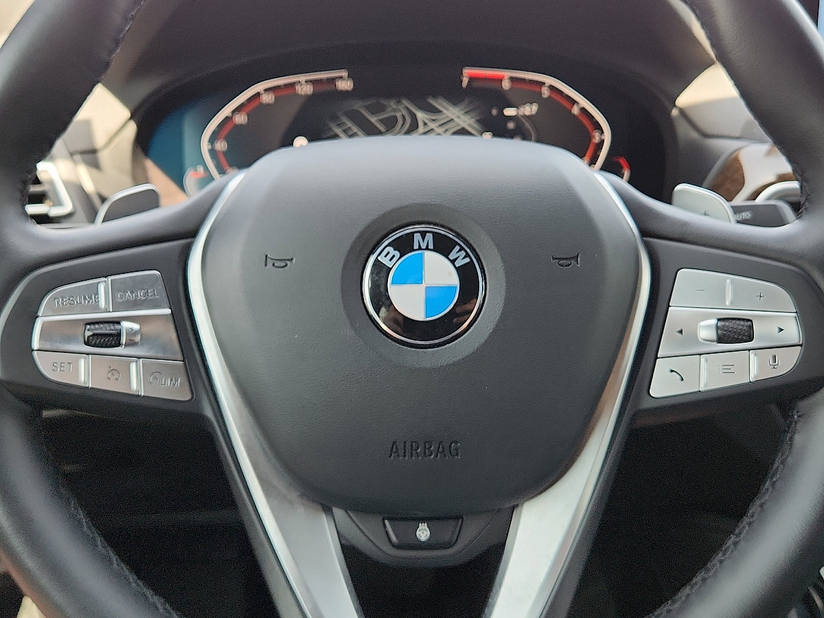 Used 2024 BMW X4 xDrive30i w/ Parking Assistance Package AWD/4WD image 11