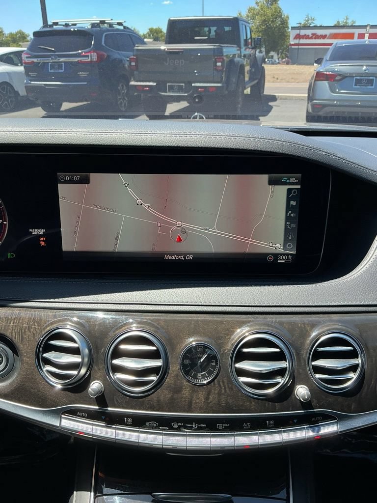 Used 2019 Mercedes-Benz S 560 Sedan image 15