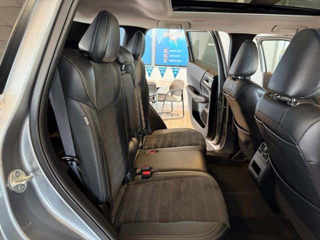 Used 2024 Mitsubishi Outlander SE AWD/4WD image 21