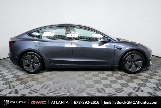 Used 2021 Tesla Model 3 Standard Range Plus image 2