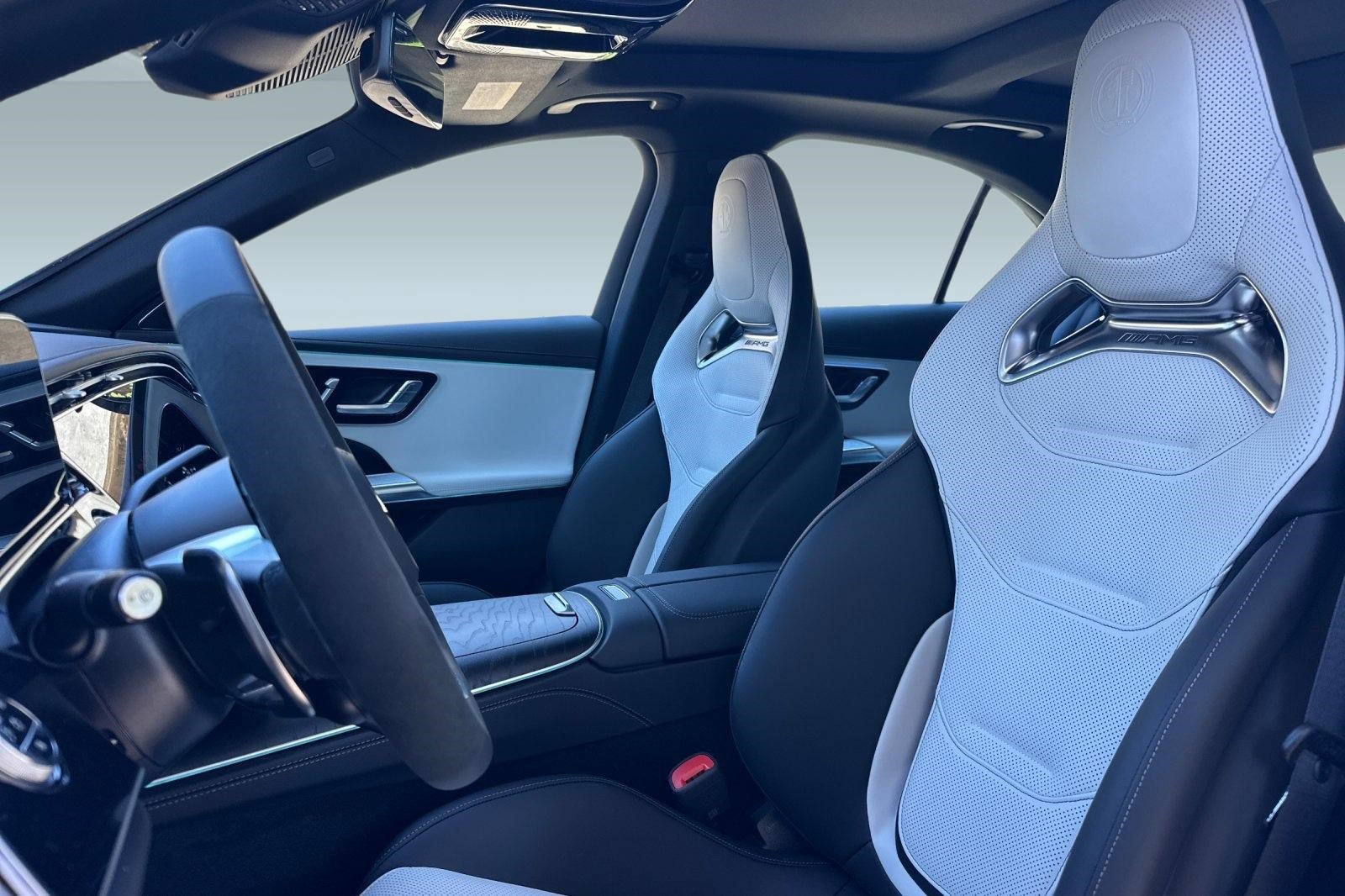 New 2026 Mercedes-Benz E 53 AMG e 4MATIC Sedan image 25