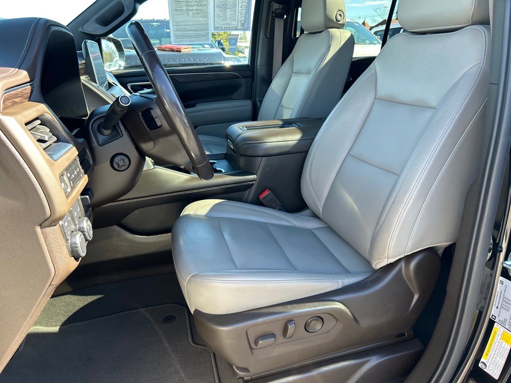 Used 2021 Chevrolet Tahoe LT w/ LT Signature Package image 10