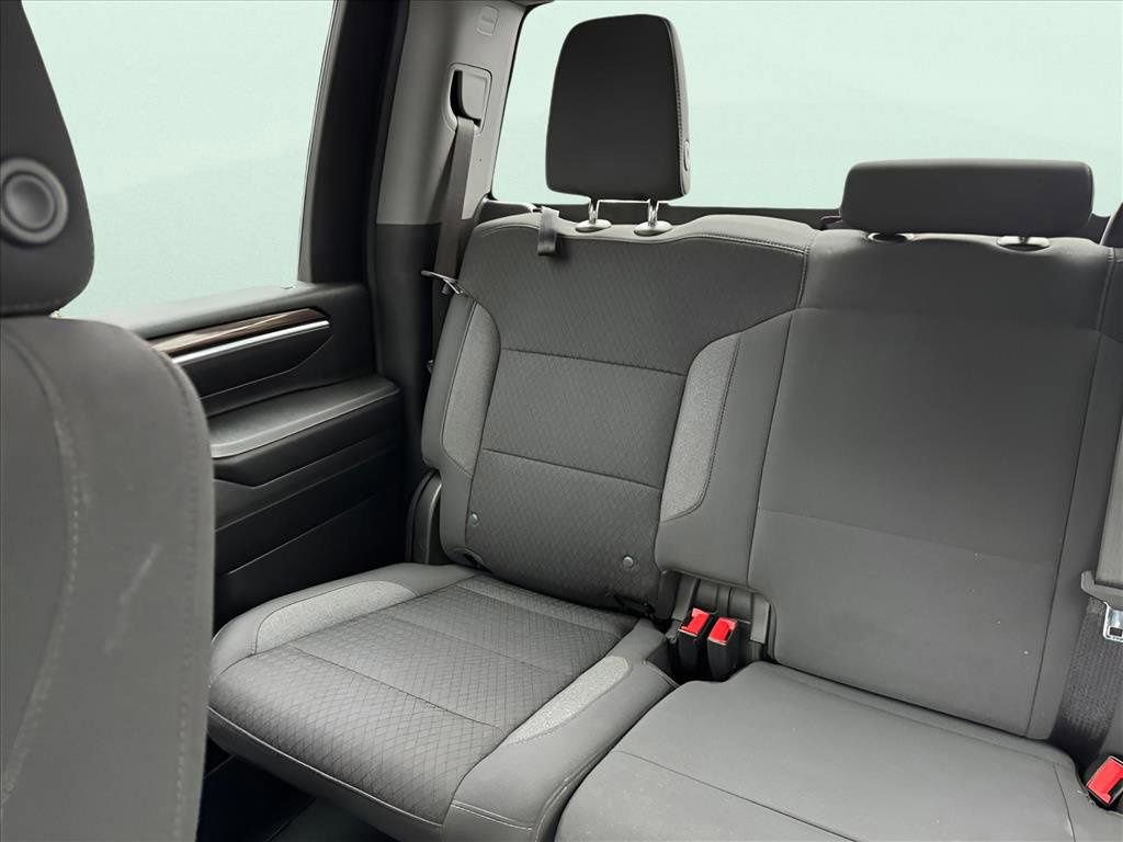 Used 2024 Chevrolet Silverado 2500 LT image 18