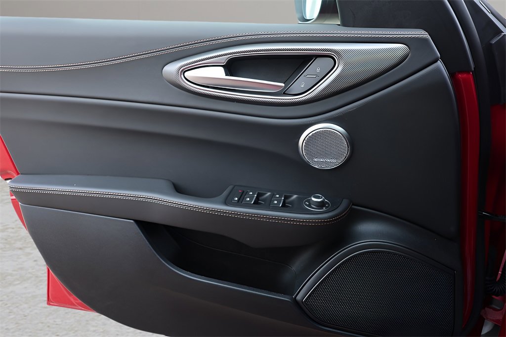 New 2025 Alfa Romeo Giulia Intensa w/ Driving Assist Package image 20