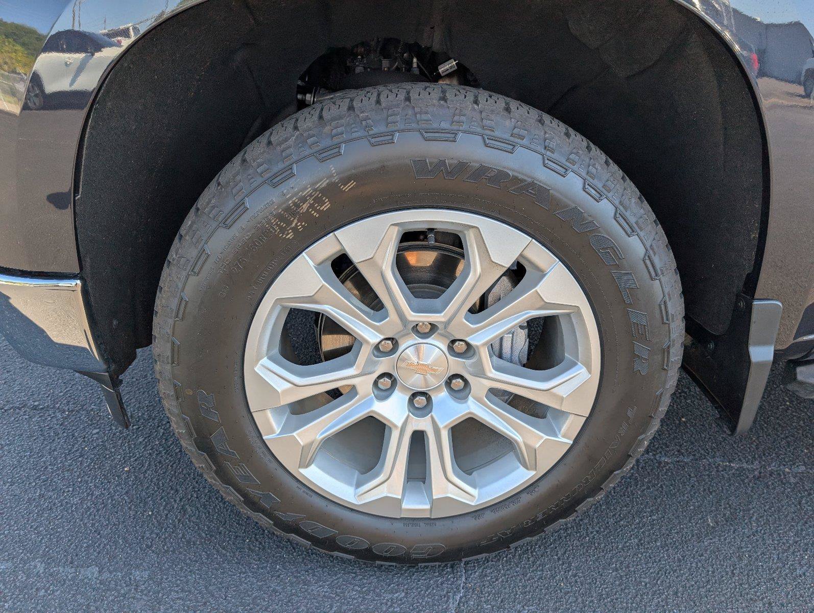 Certified 2024 Chevrolet Silverado 1500 LTZ AWD/4WD image 11