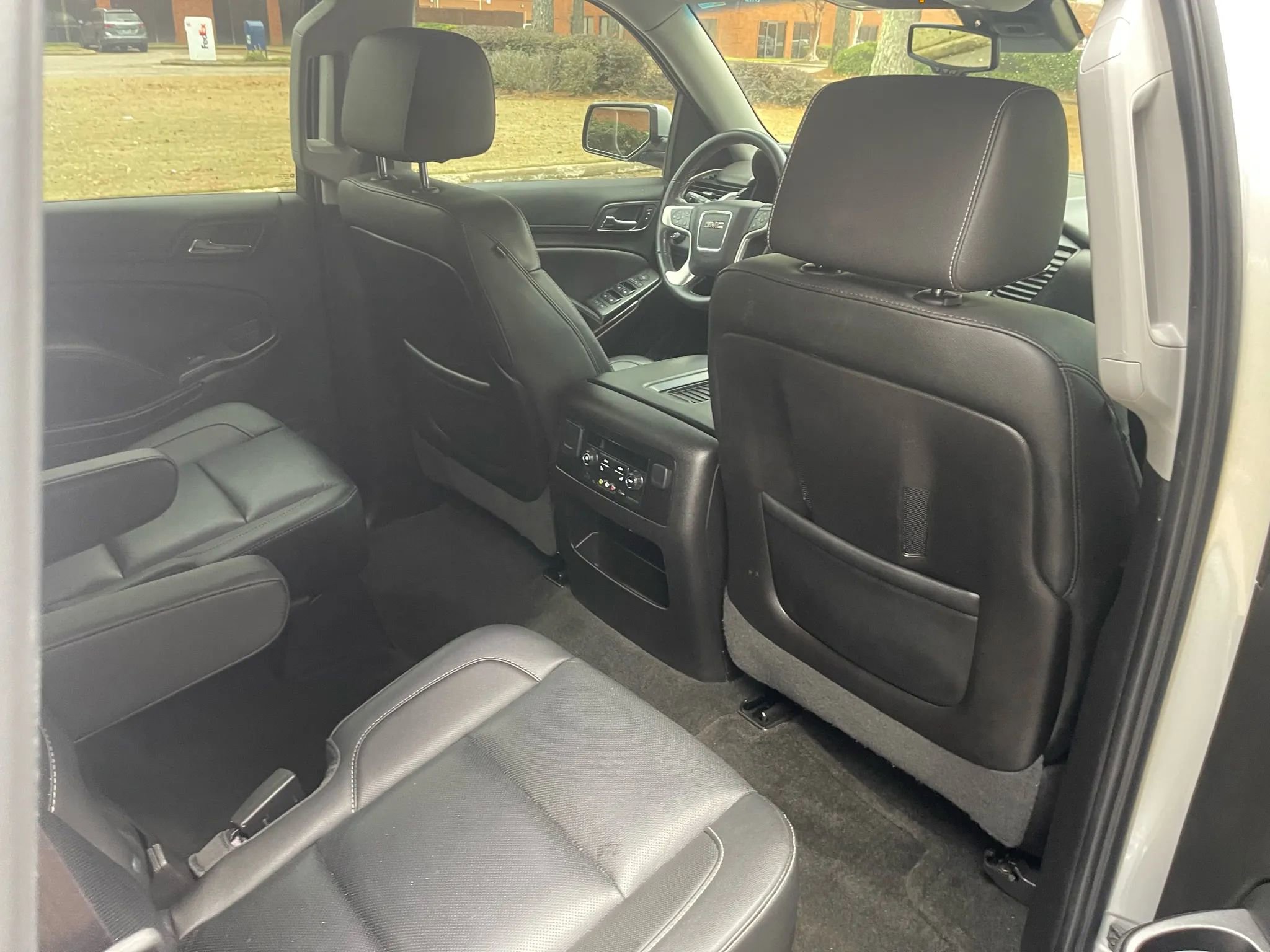 Used 2016 GMC Yukon SLT w/ Open Road Package image 13