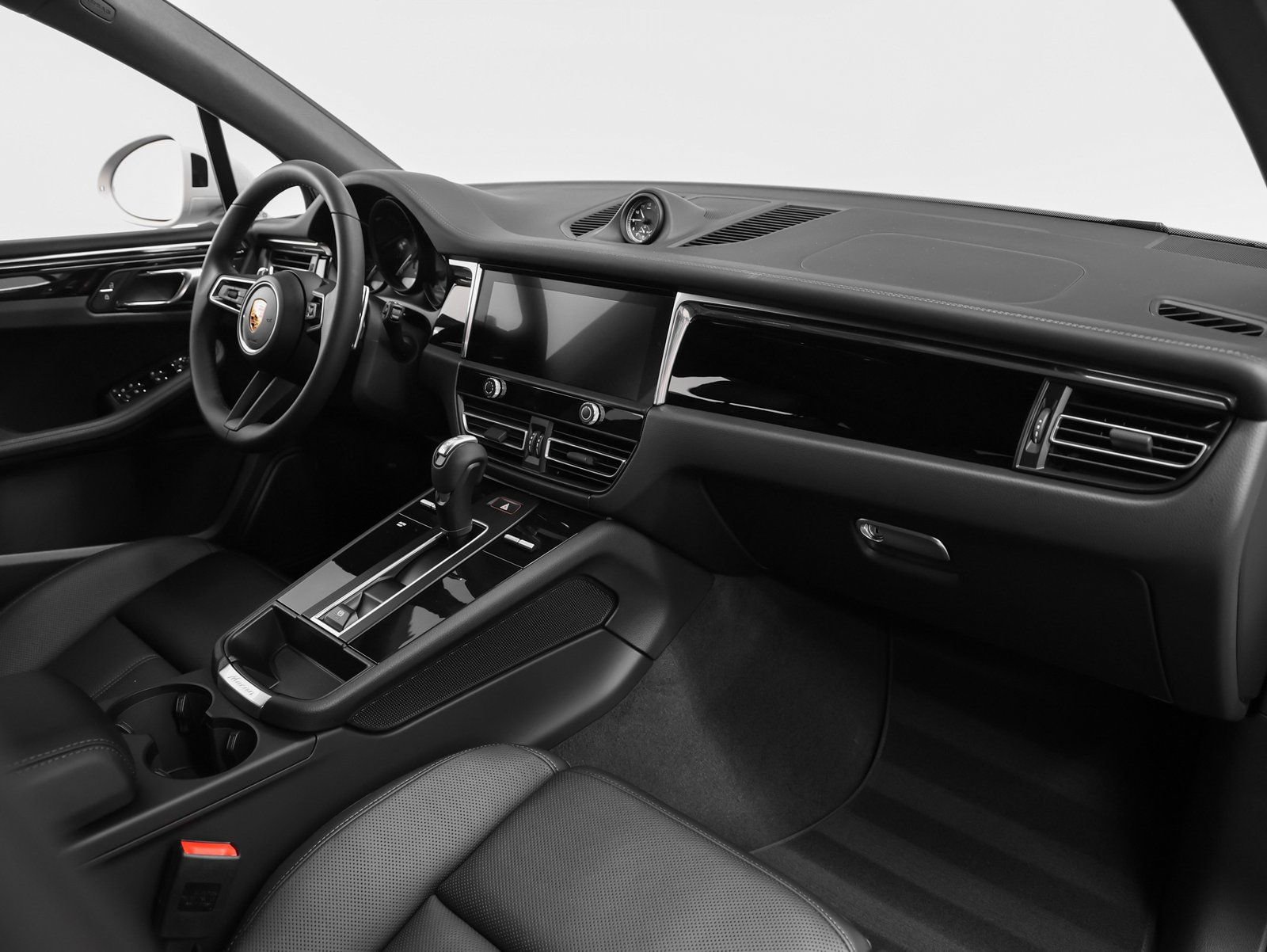 New 2026 Porsche Macan image 23