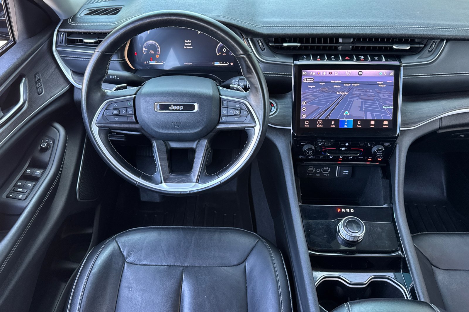 Used 2022 Jeep Grand Cherokee L Limited RWD image 17