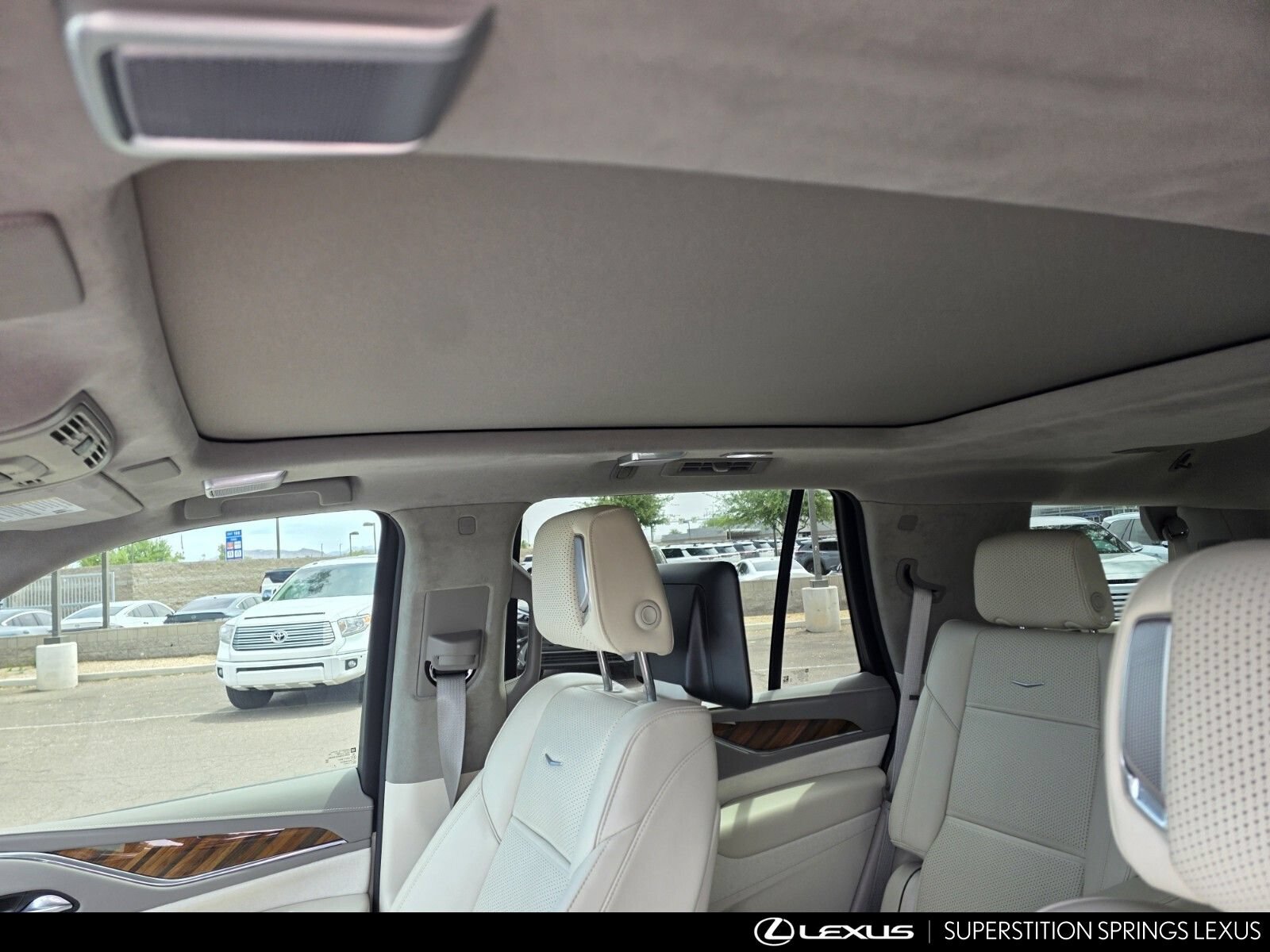 Used 2024 Cadillac Escalade Premium Luxury Platinum w/ Heavy-Duty Trailer Package AWD/4WD image 14