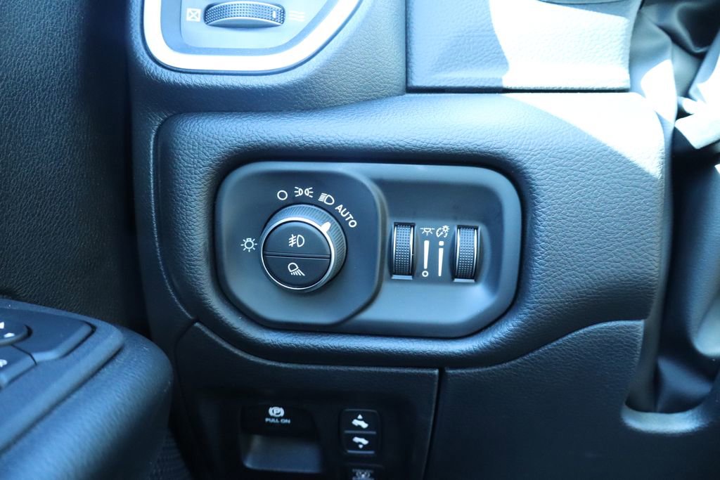 New 2026 RAM 1500 Big Horn AWD/4WD image 32