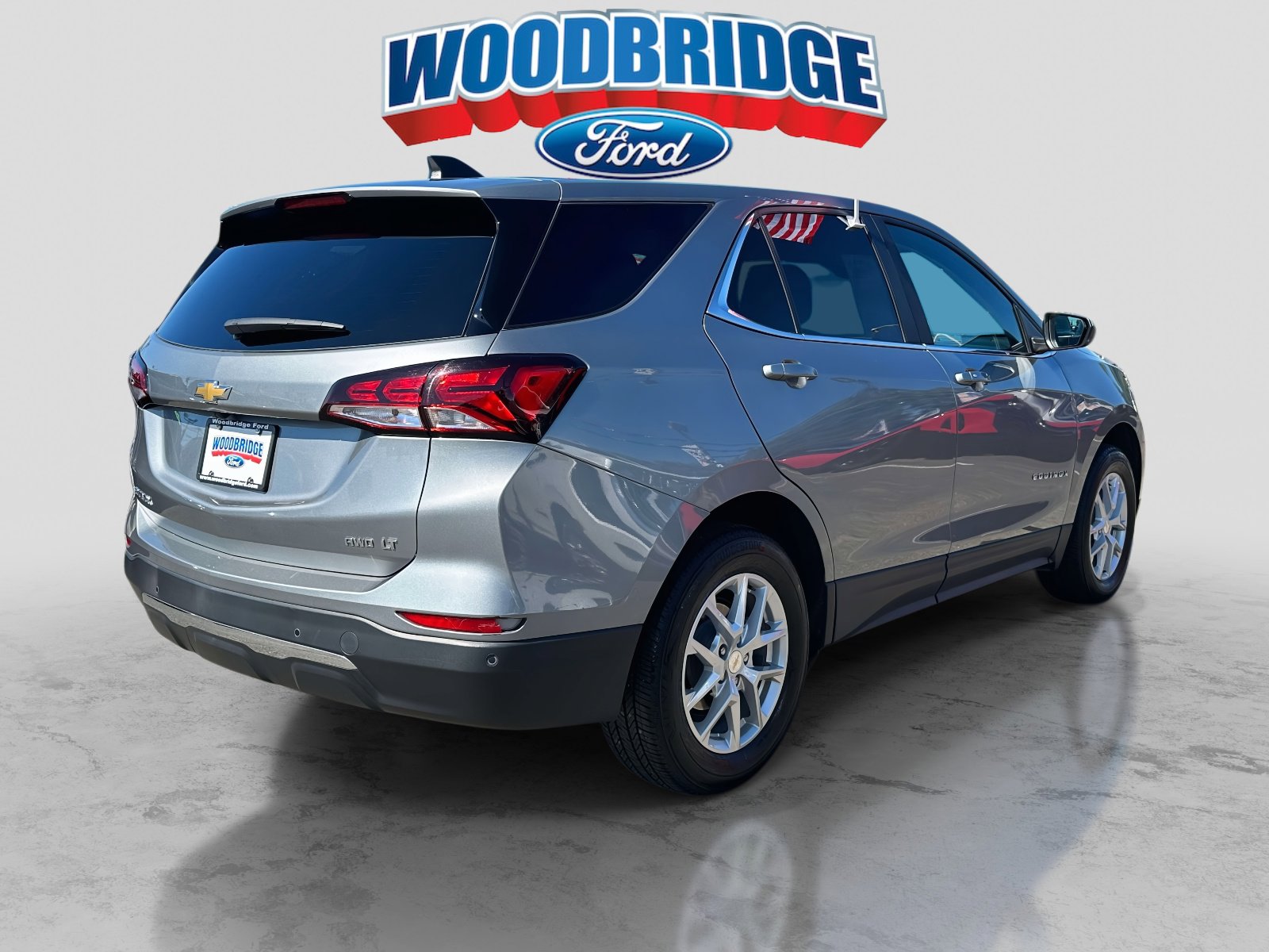 Used 2023 Chevrolet Equinox LT w/ Driver Convenience Package image 4