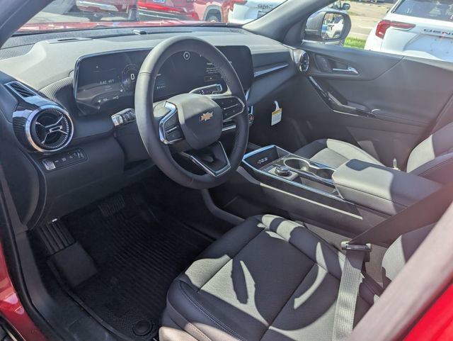 New 2026 Chevrolet Equinox LT w/ Convenience Package II AWD/4WD image 13