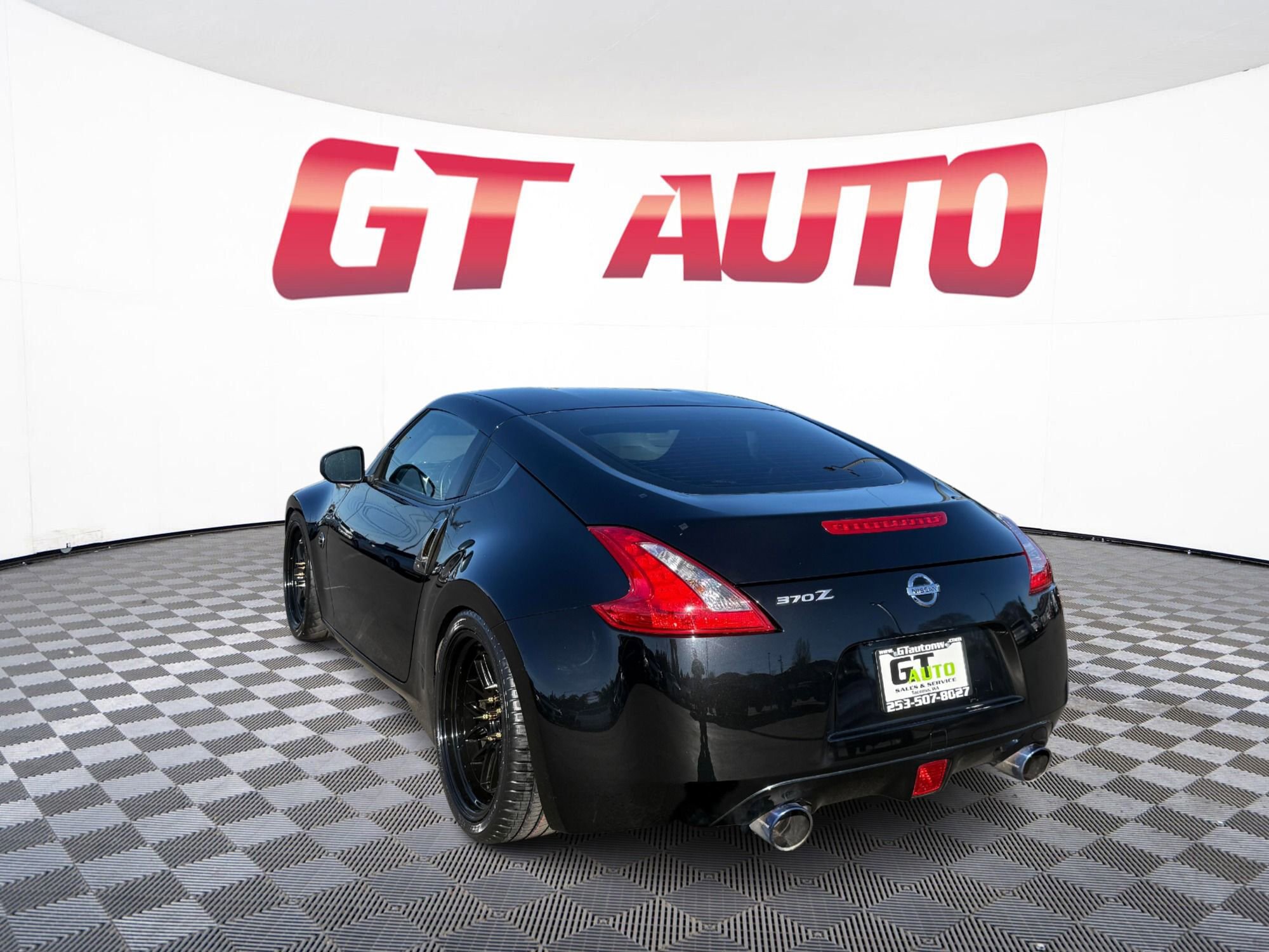 Used 2020 Nissan 370Z w/ Sport Package image 4