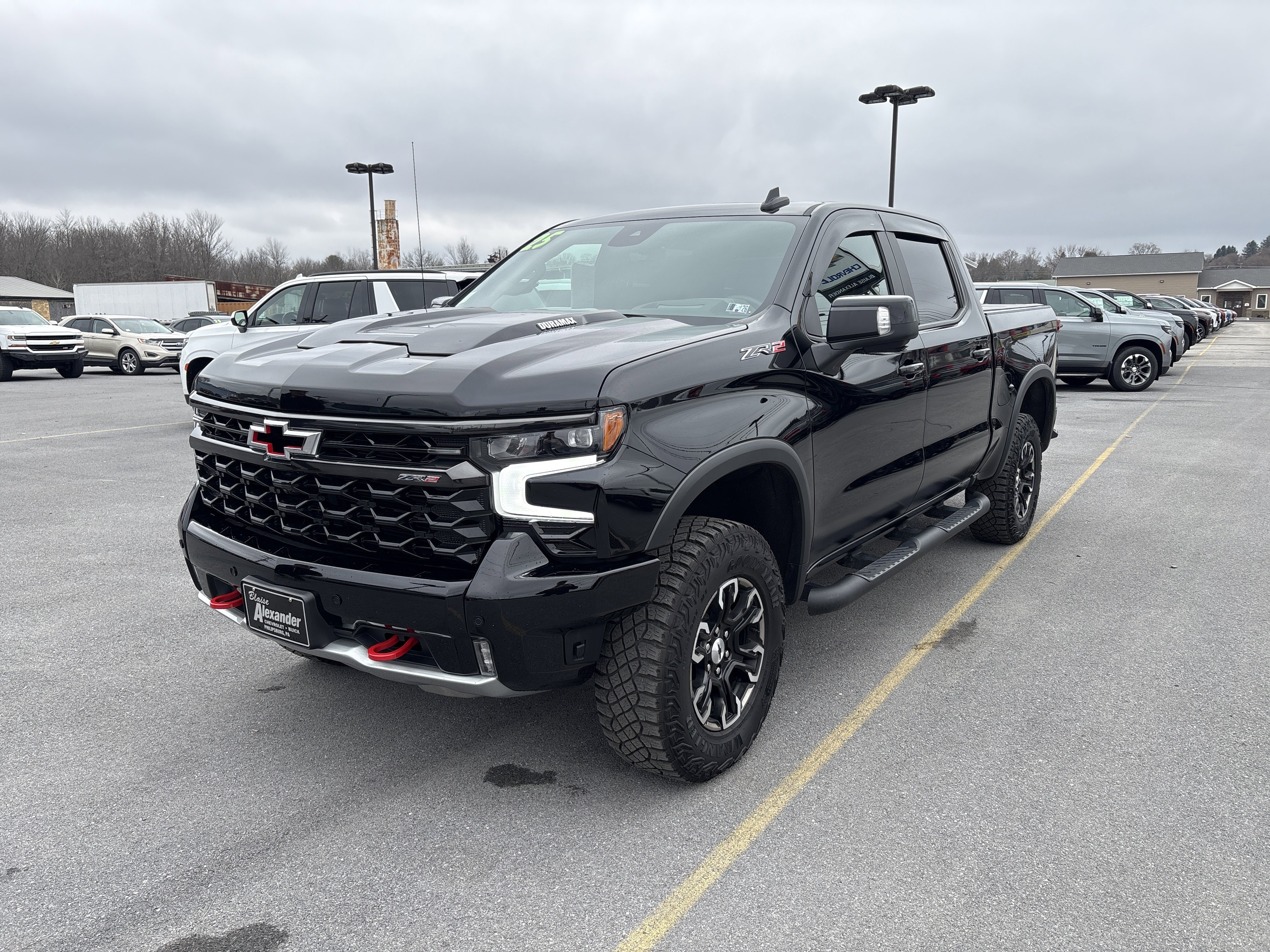 Used 2025 Chevrolet Silverado 1500 ZR2 w/ Technology Package image 8