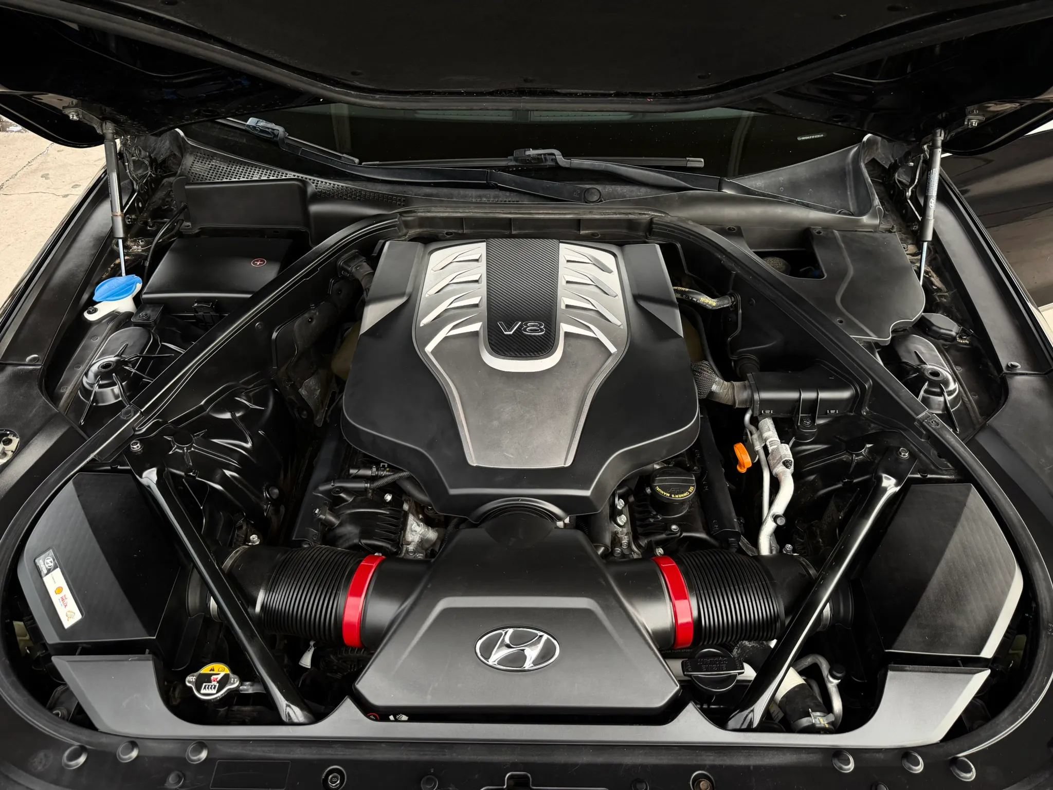 Used 2015 Hyundai Genesis 5.0 RWD image 22