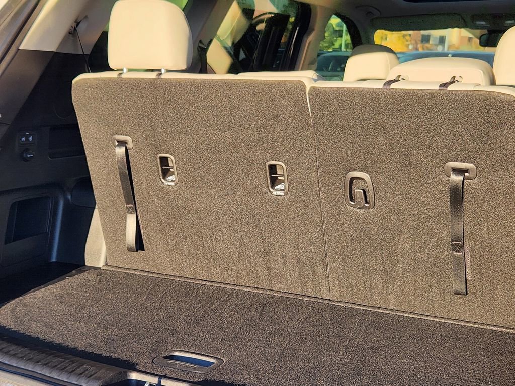 Used 2024 Kia Telluride S w/ S Sunroof Package image 16