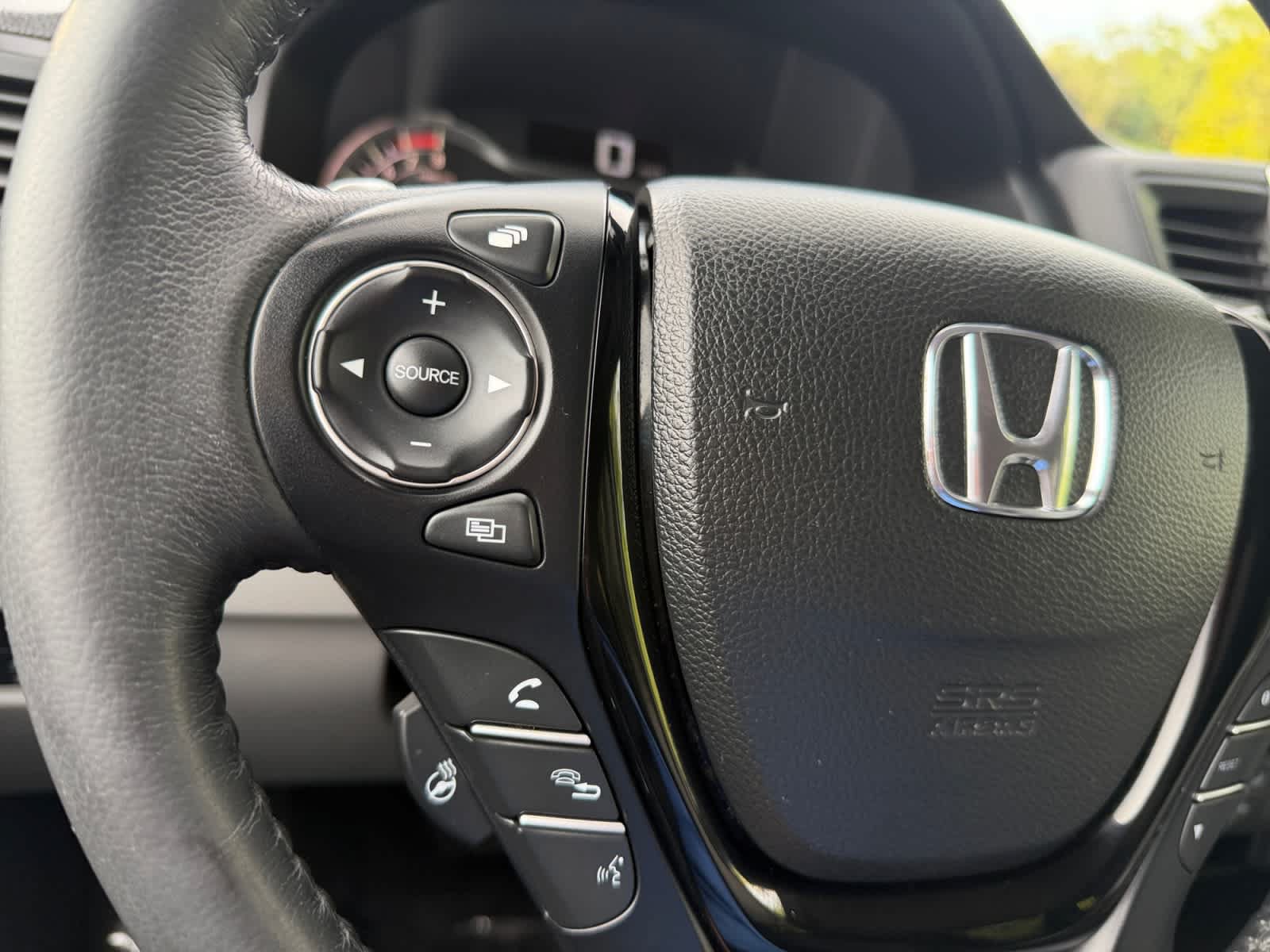 Used 2016 Honda Pilot Elite image 23