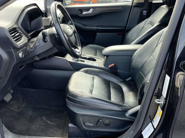 Used 2020 Ford Escape Titanium AWD/4WD image 13