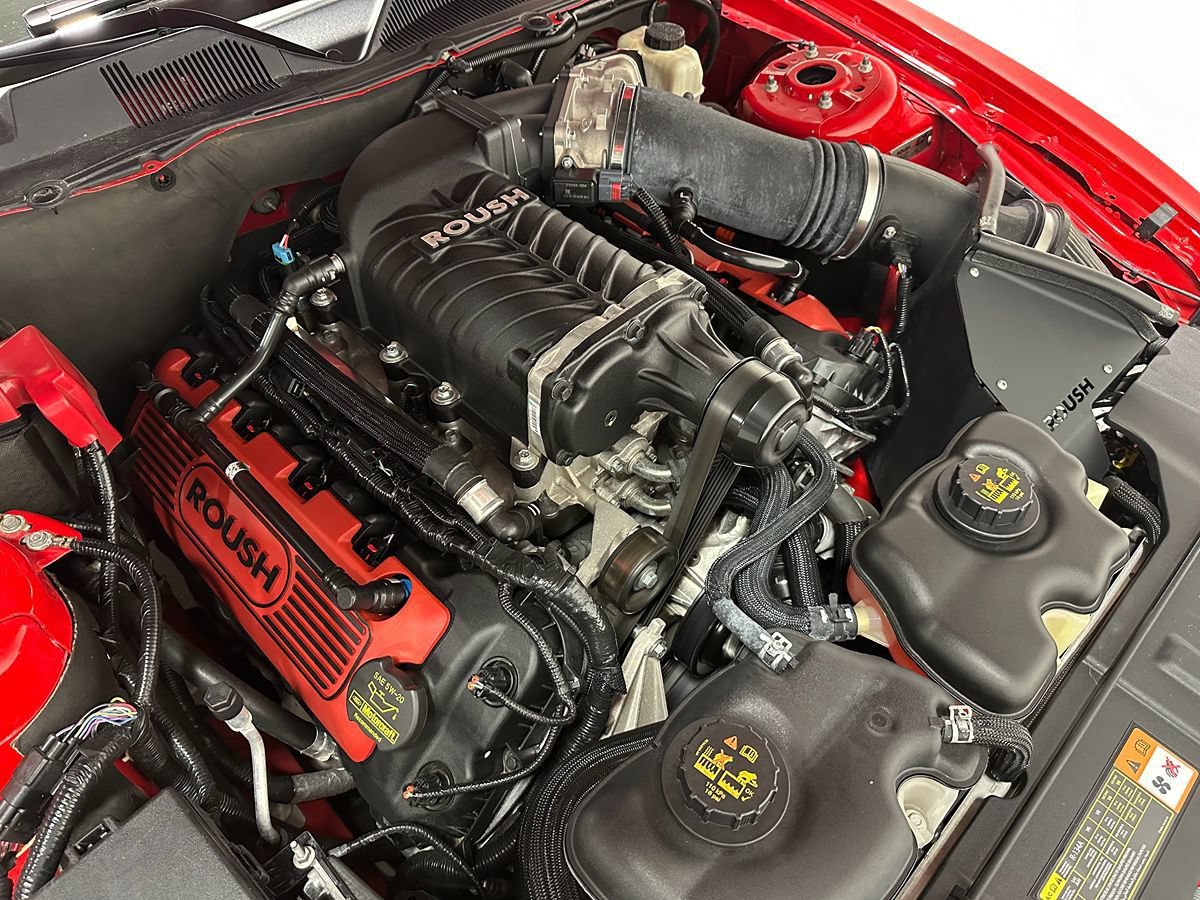 Used 2014 Ford Mustang GT Premium RWD image 8