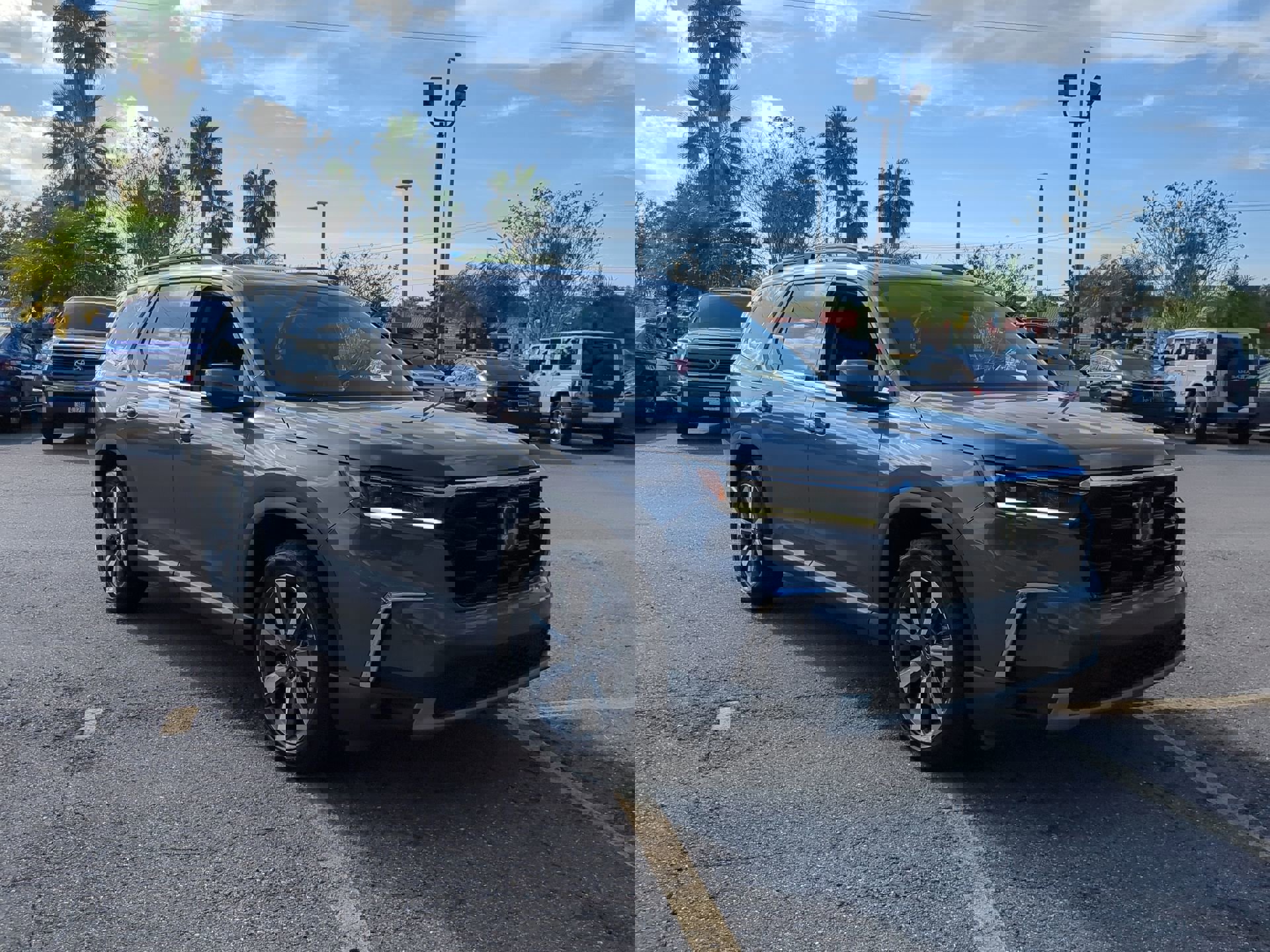 Used 2024 Honda Pilot Touring image 2