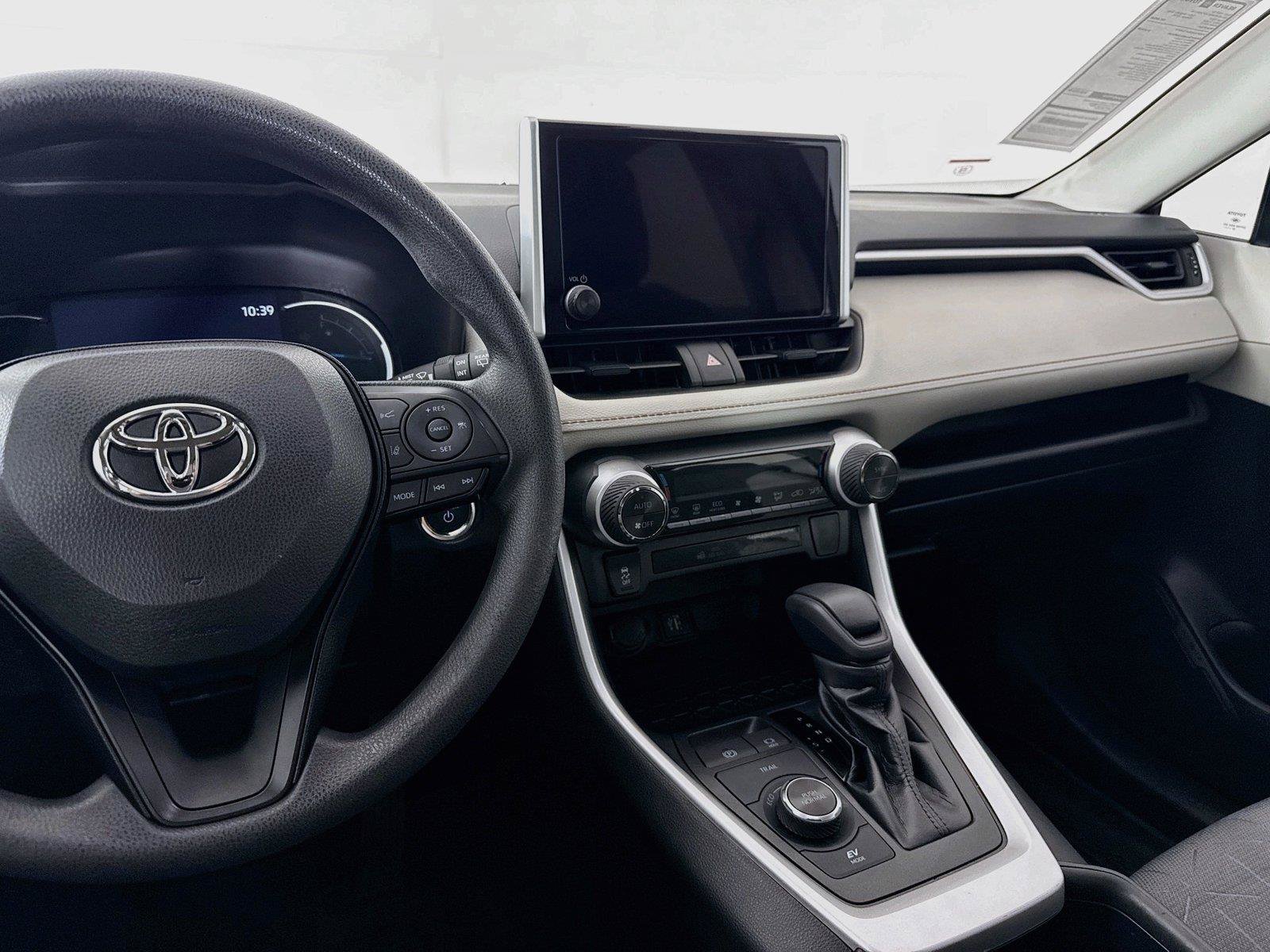 Certified 2023 Toyota RAV4 XLE AWD/4WD image 30