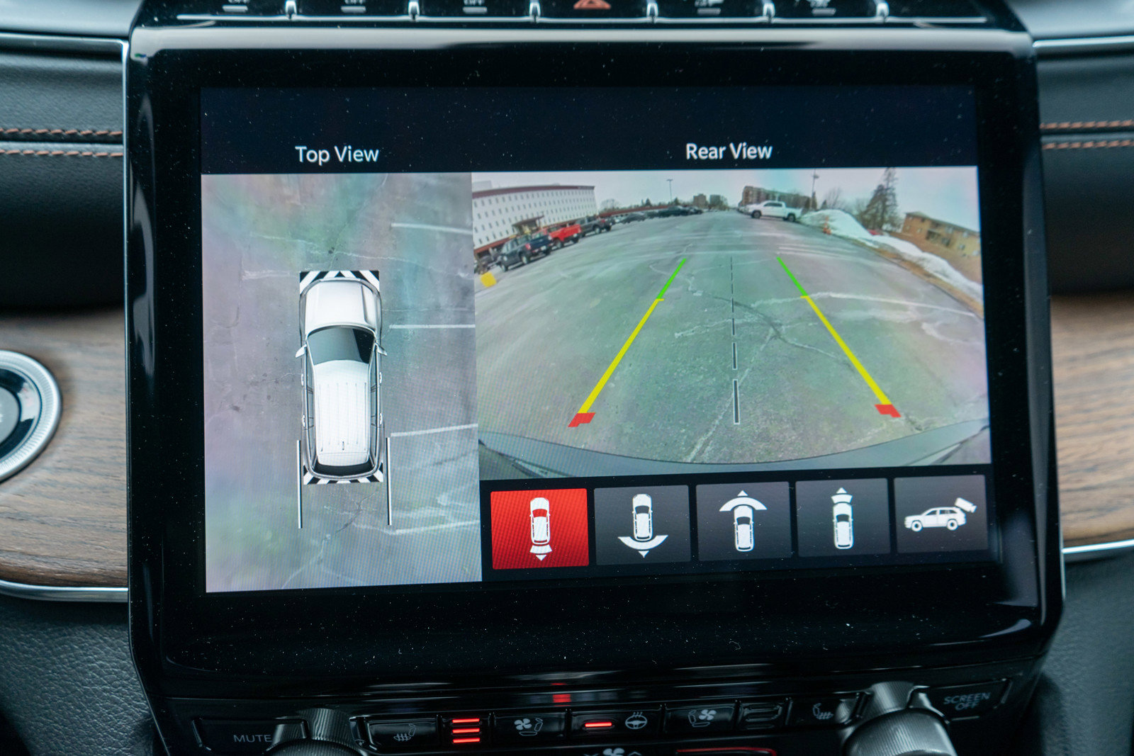 Used 2023 Jeep Grand Cherokee Summit image 21