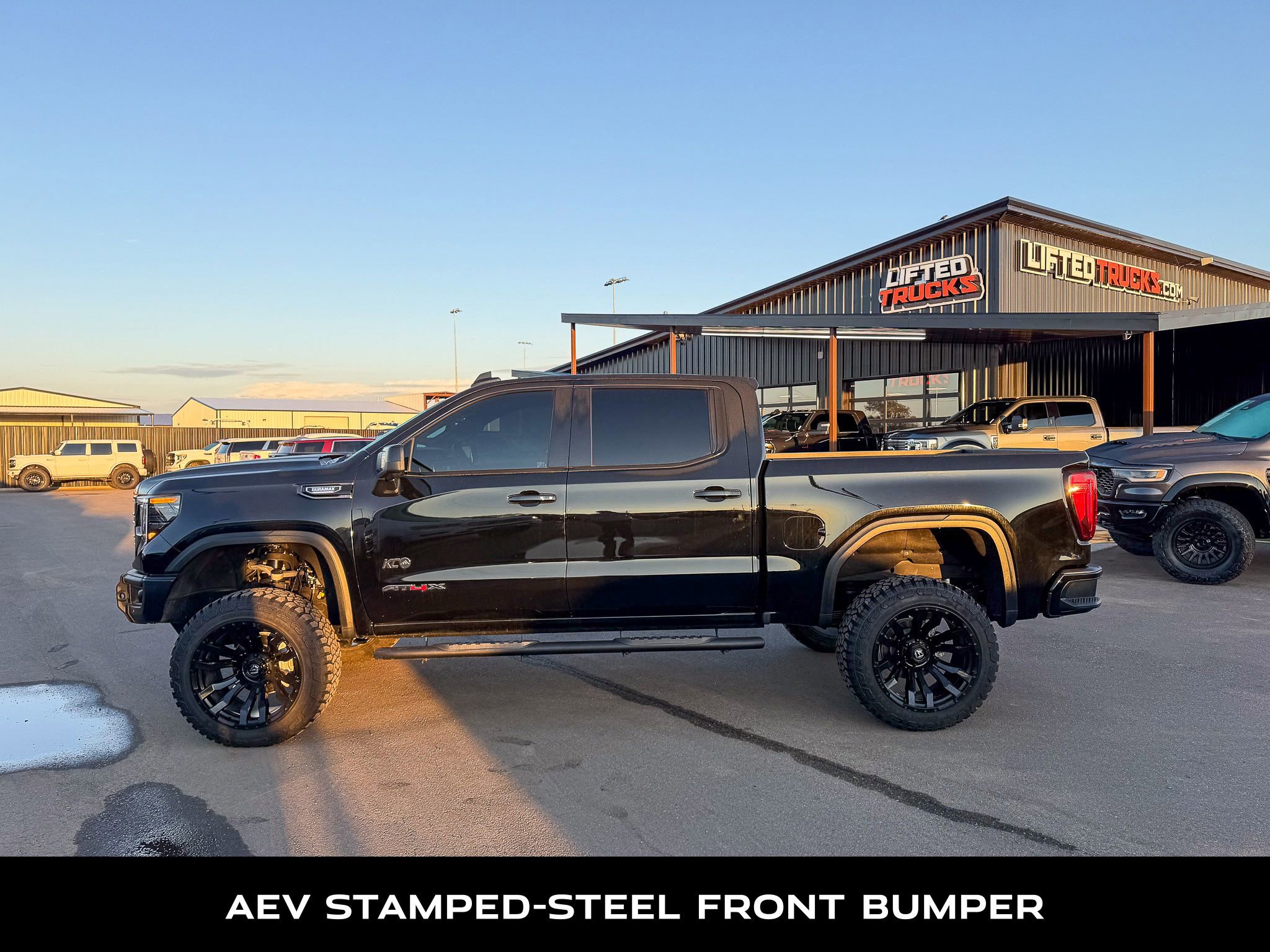 Used 2024 GMC Sierra 1500 AT4X image 5