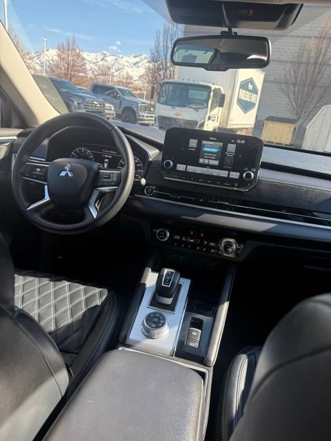 Used 2024 Mitsubishi Outlander SEL image 29