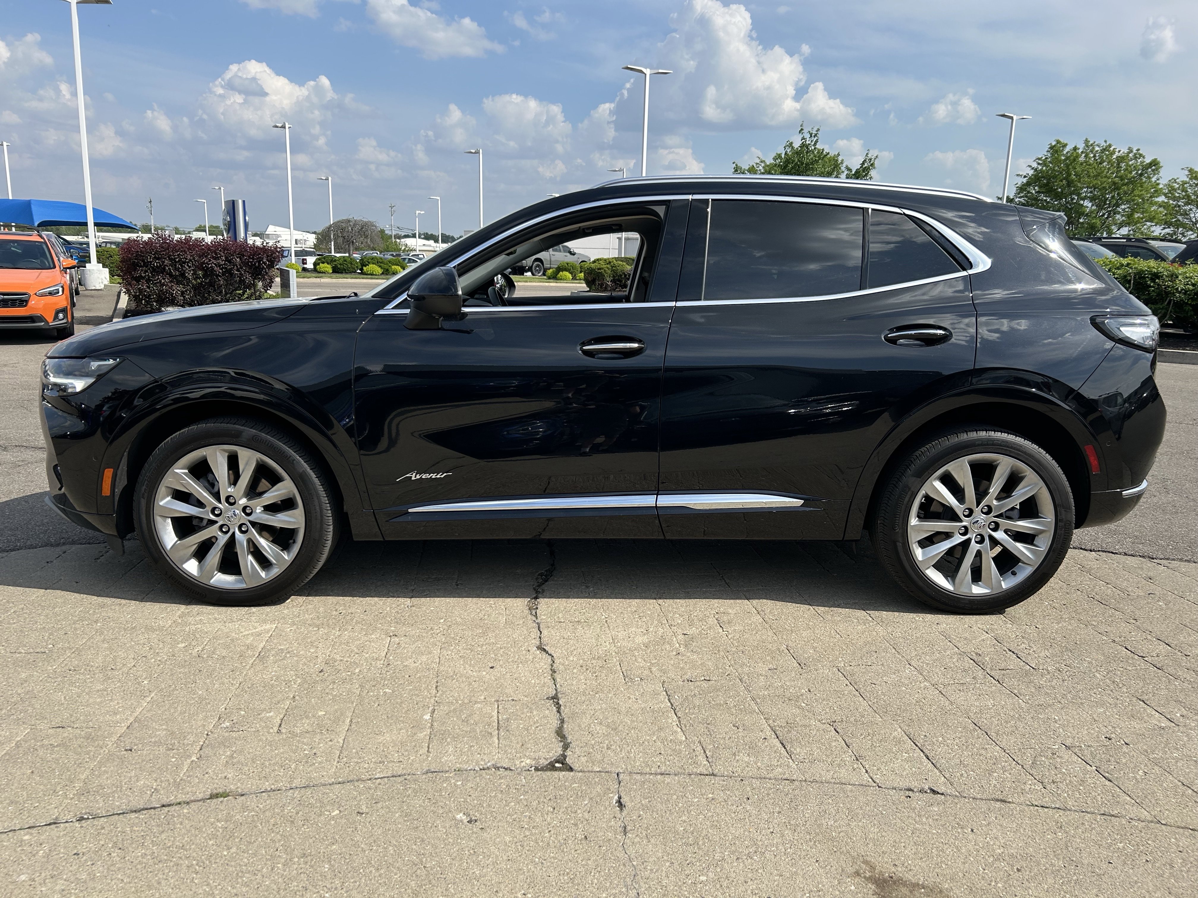 Used 2023 Buick Envision Avenir AWD/4WD image 4