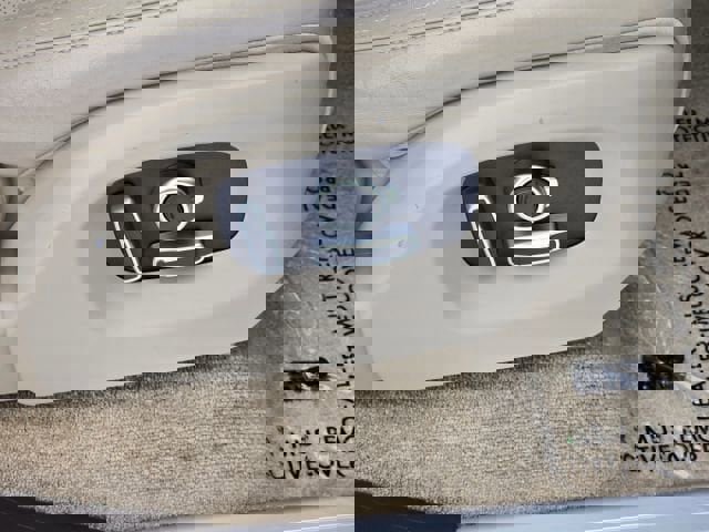 Used 2016 Land Rover Range Rover Supercharged image 18