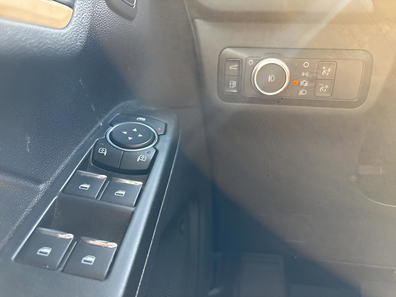 Used 2021 Ford Escape Titanium w/ Titanium Premium Package image 26