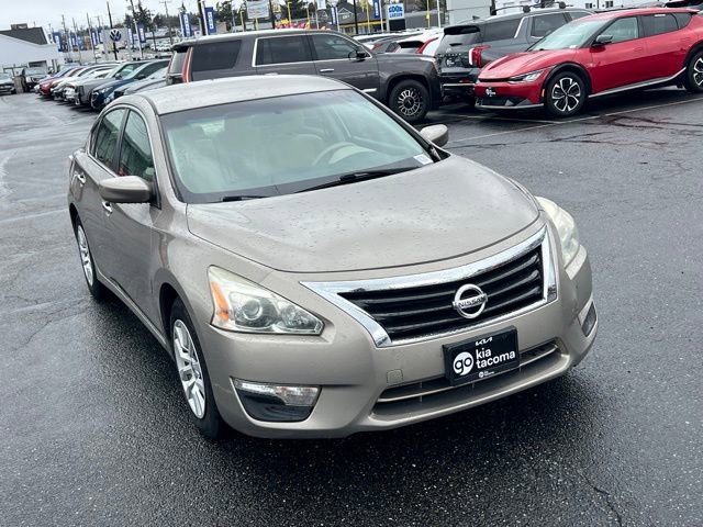 Used 2014 Nissan Altima 2.5 S w/ Display Audio Package image 7