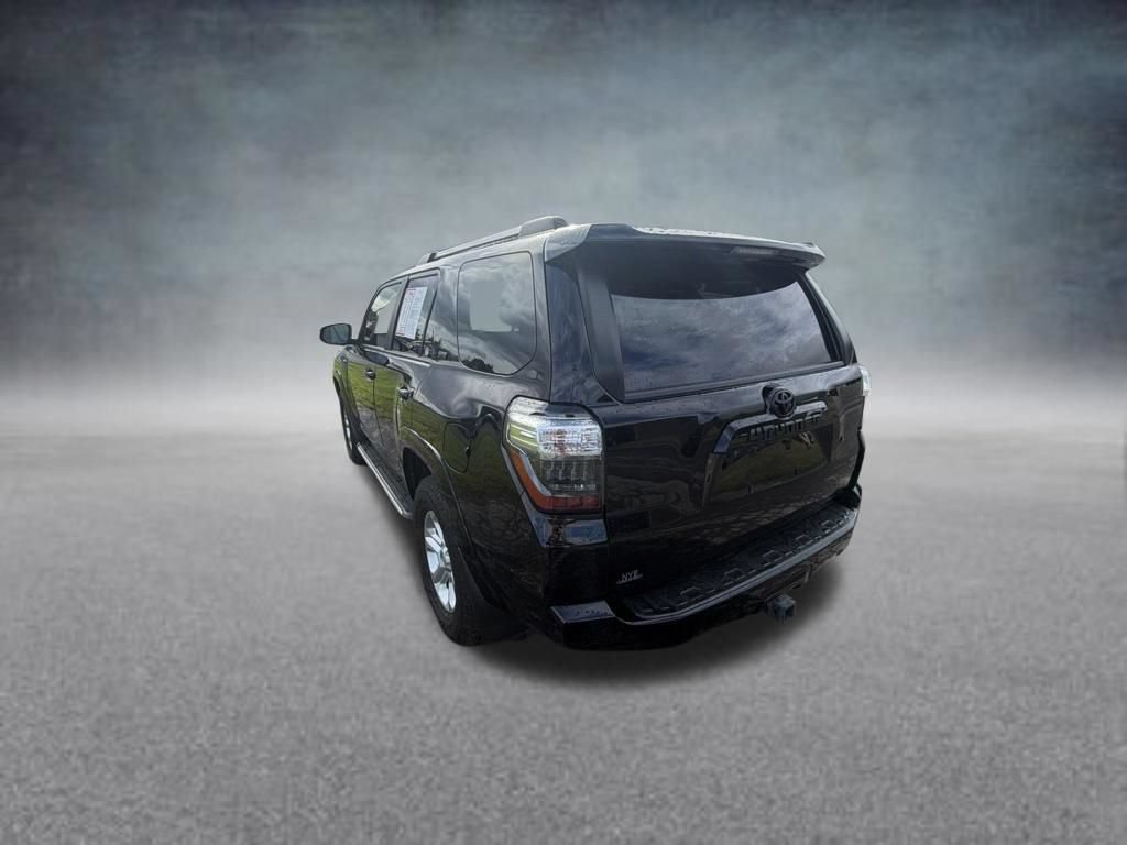 Used 2022 Toyota 4Runner SR5 AWD/4WD image 3