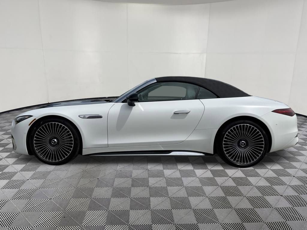 Used 2026 Mercedes-Benz Maybach SL 680 image 9