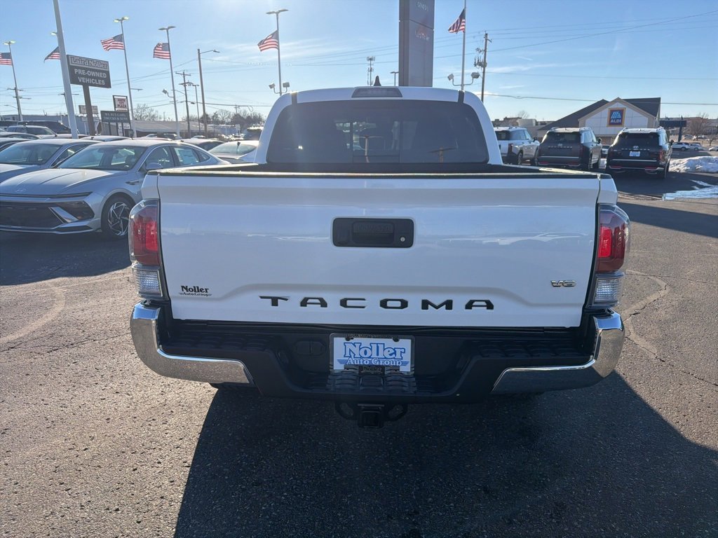 Used 2023 Toyota Tacoma TRD Off-Road image 6