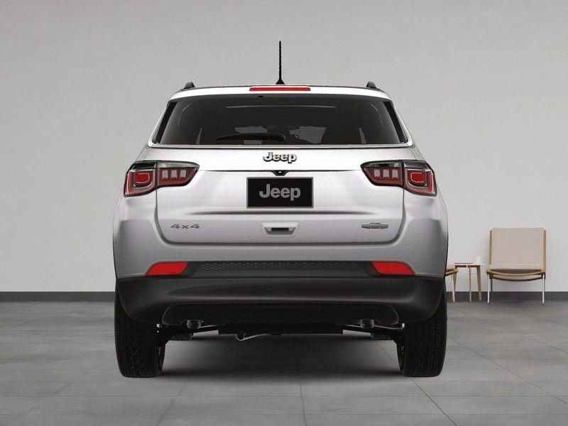 New 2025 Jeep Compass Latitude w/ Sun & Sound Group image 10
