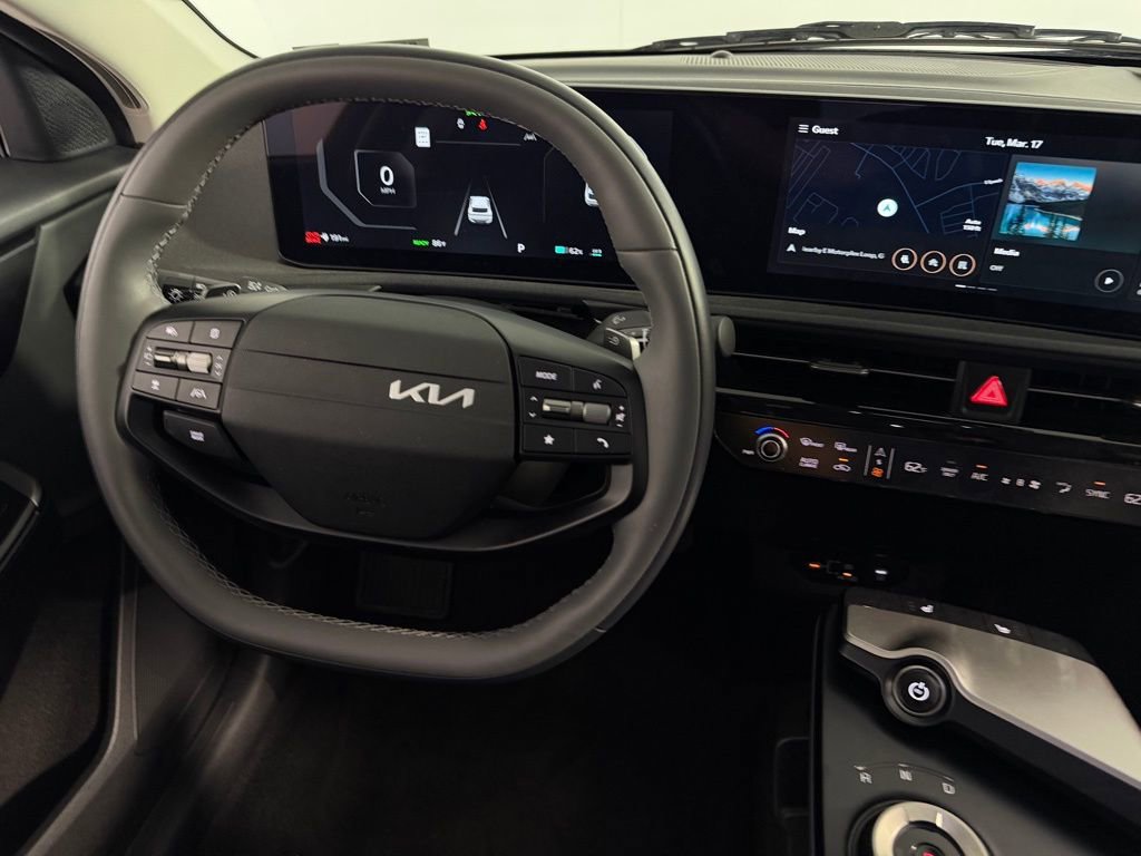 Used 2025 Kia EV6 Light w/ Light LR Technology Package image 14