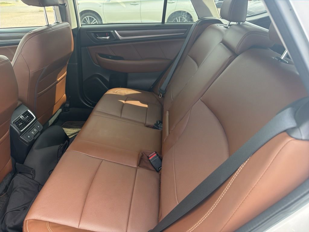 Used 2019 Subaru Outback 2.5i Touring image 8