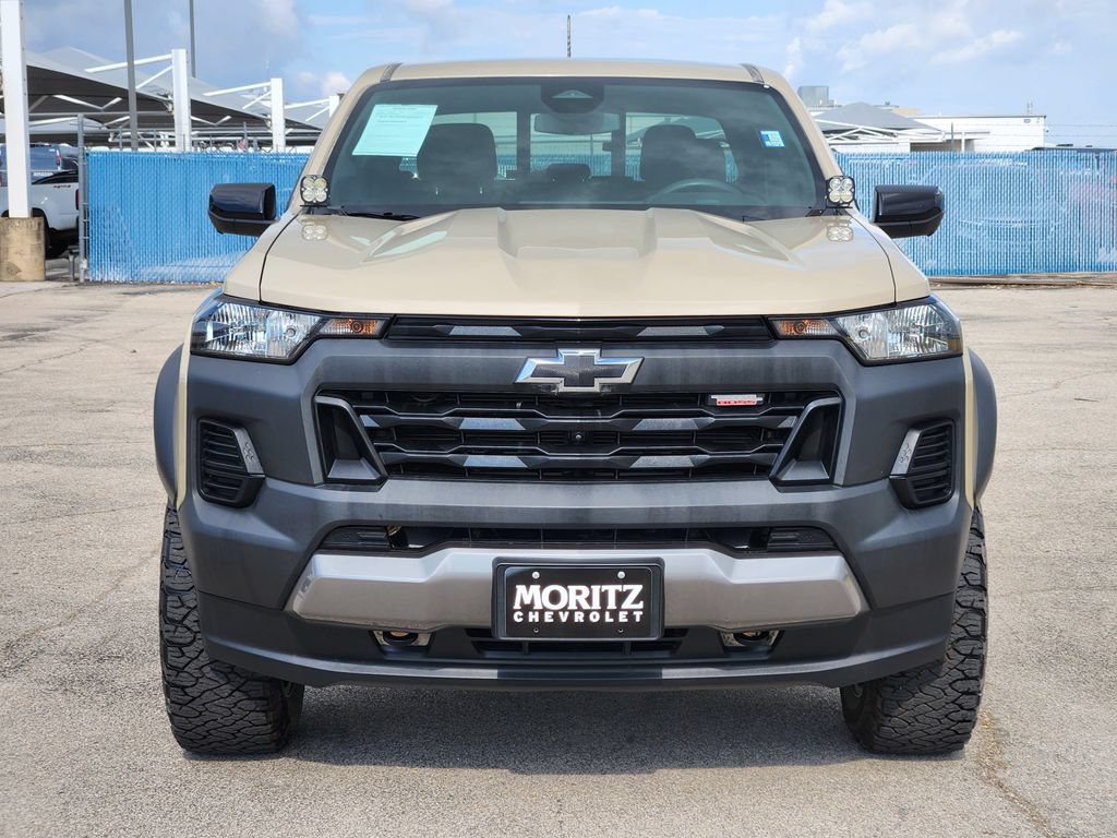 Used 2024 Chevrolet Colorado Trail Boss w/ Technology Package AWD/4WD image 2