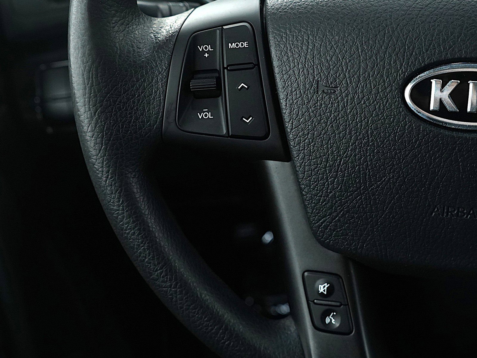 Used 2013 Kia Sorento LX w/ Convenience Pkg image 25