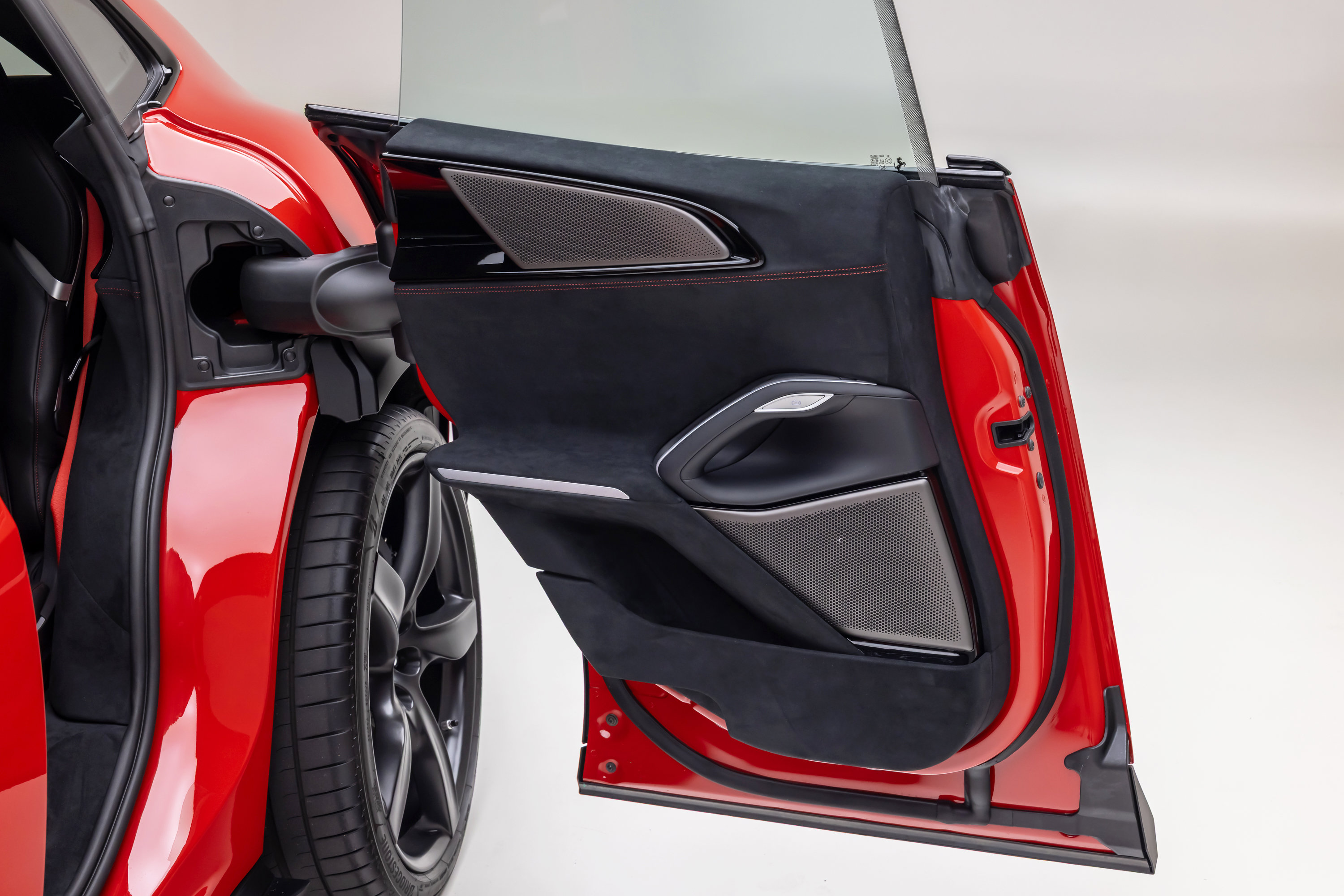Certified 2026 Ferrari Purosangue AWD/4WD image 72